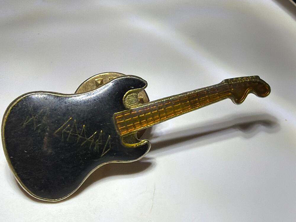 Vintage 80s Def Leppard Guitar Enamel Lapel Pin Heavy Metal Rock Band Hat Pin